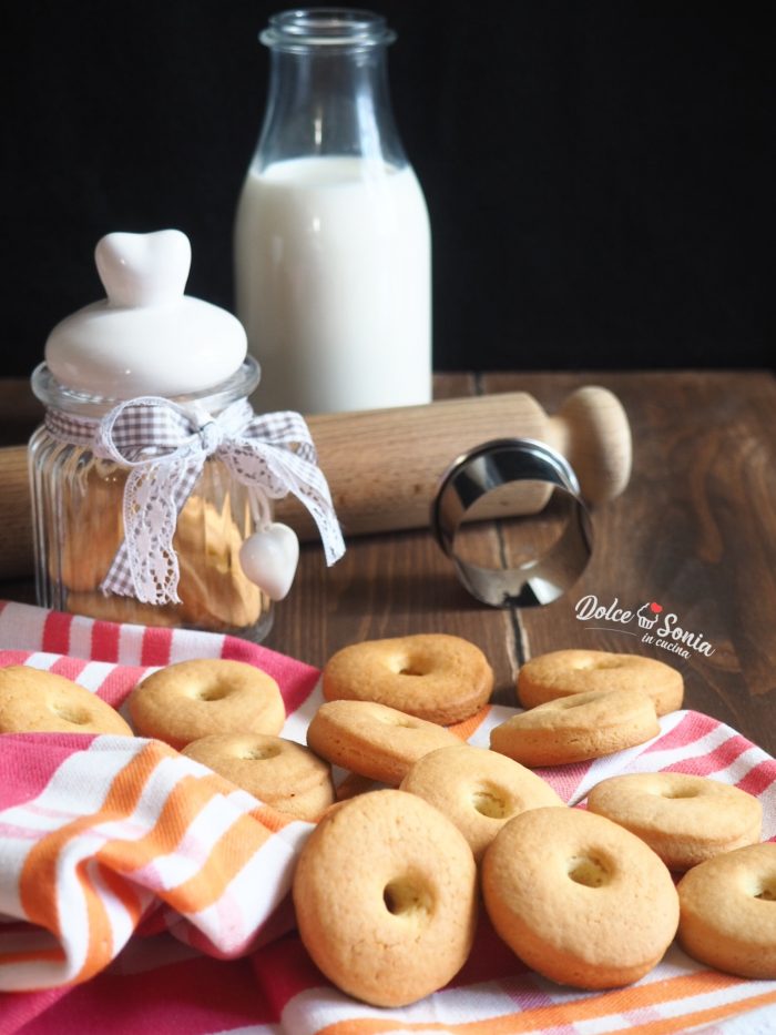 Biscotti alla panna